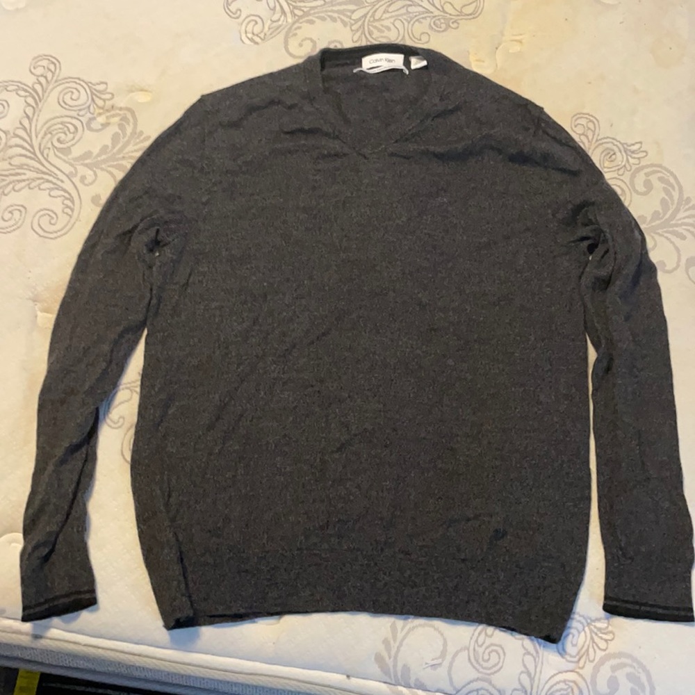 Gray v-neck sweater, Calvin Klein
